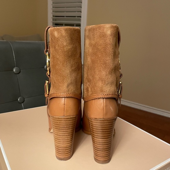 Micheal Kors Fulton Booties - Picture 3 of 5